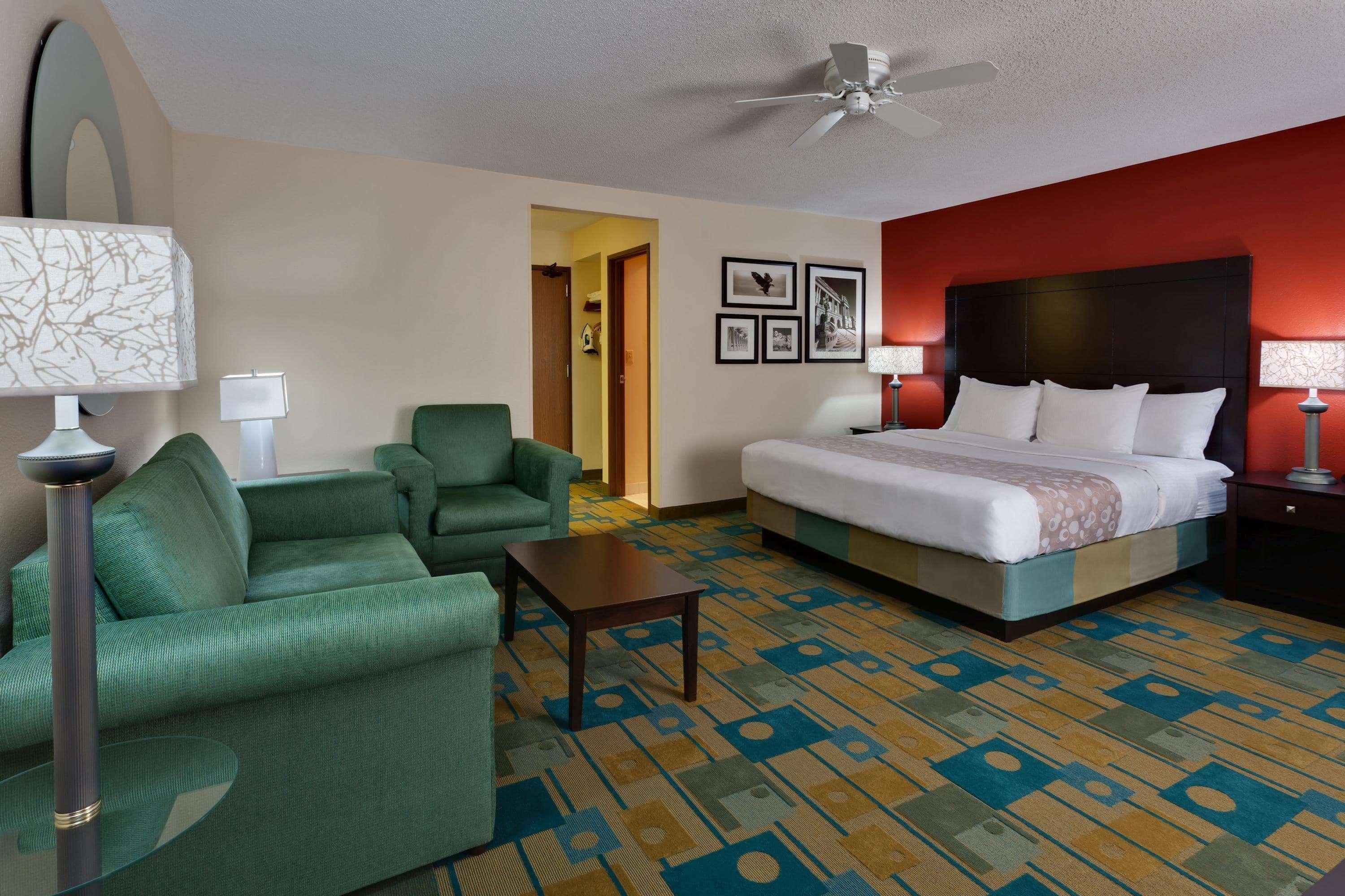 Hotel La Quinta By Wyndham Plattsburgh Exterior foto